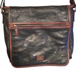 Vintage Cole Hann Black w/ Brown Trim Leather Messenger Bag w/ Adjustable Strap